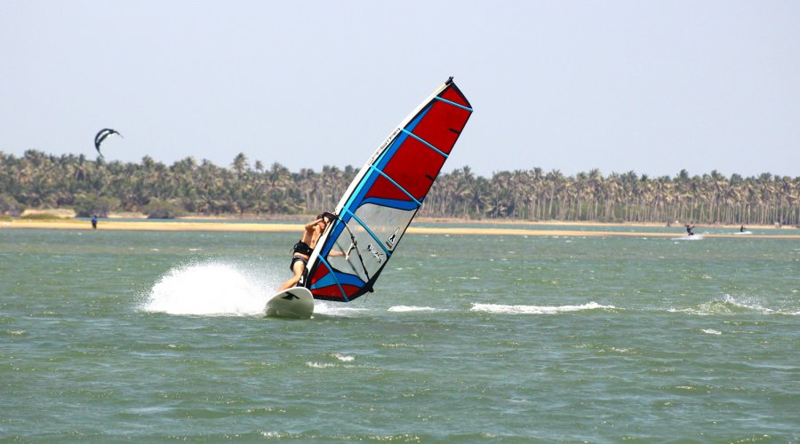 windsurfing - Gallery Image 4